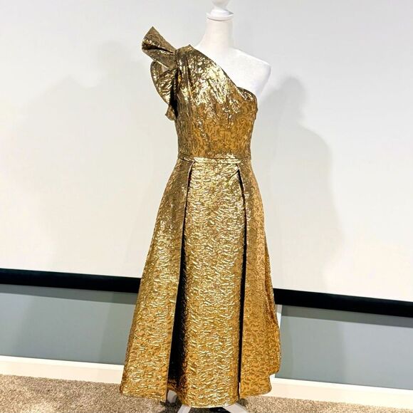 Antonio Melani Dresses & Skirts - Antonio Melani Bridgett One Shoulder Metallic A-Line Evening Gown Dress Sz 2 NWT
